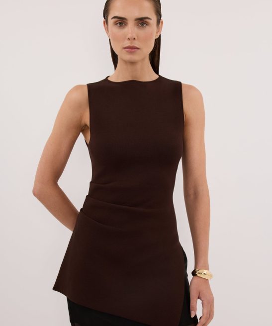 Sleeveless Long Knit Top